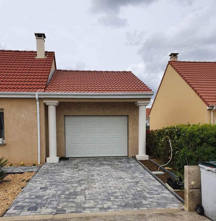 Garage résidentiel attenant à une maison Nancy